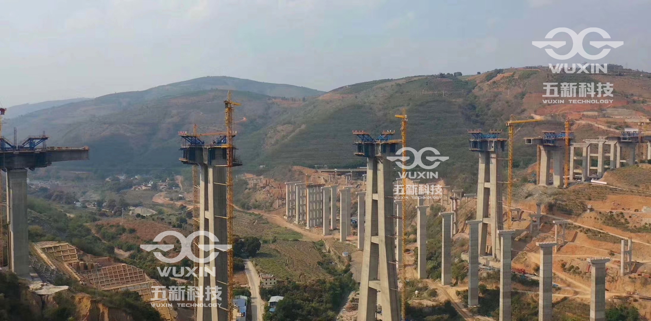 中鐵四局五公司玉磨鐵路1_副本.jpg 中鐵四局五公司玉磨鐵路1_副本.jpg